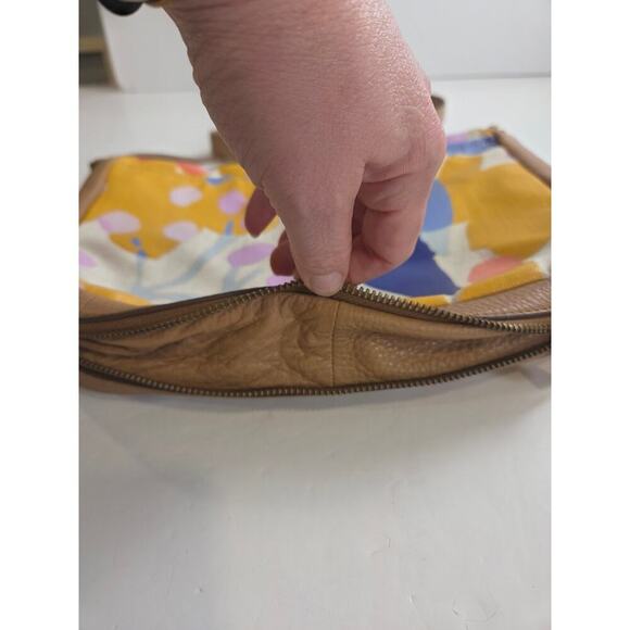 Fossil Preston Flapover Multicolor Floral Canvas Leather Trim Crossbody Handbag - Picture 5 of 7